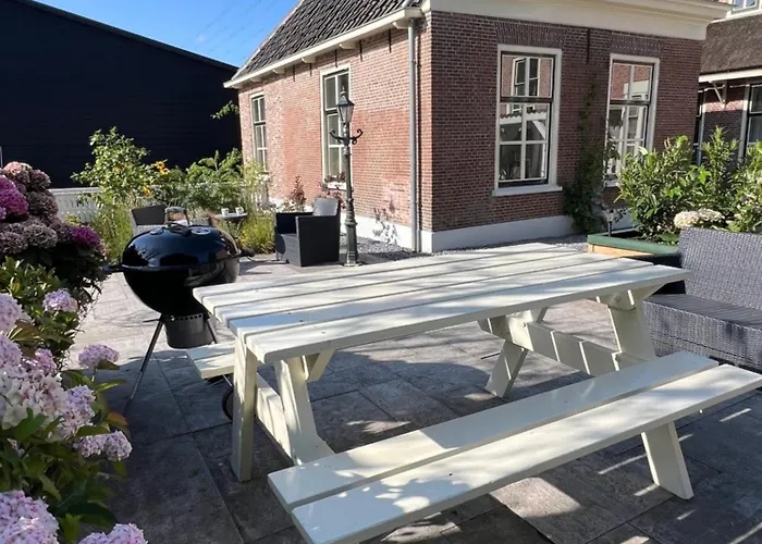 Semesterbostad Rhynhoven *